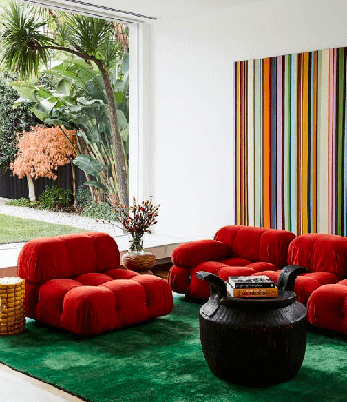 red and green living room
